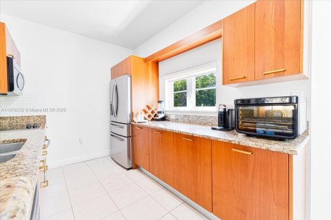 Adosado en venta en Aventura, Florida, 2 dormitorios, 162.11 m2 № 1923302 - foto 12