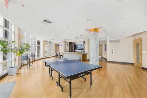 Condo in Miami, Florida, 2 bedrooms  № 2086579 - photo 17