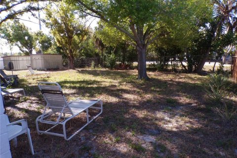 House in Saint Petersburg, Florida 3 bedrooms, 91.6 sq.m. № 2099862 - photo 15