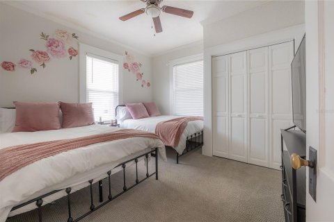 House in Tampa, Florida 3 bedrooms, 104.79 sq.m. № 2096731 - photo 27