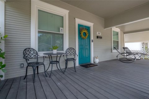 House in Tampa, Florida 3 bedrooms, 104.79 sq.m. № 2096731 - photo 7