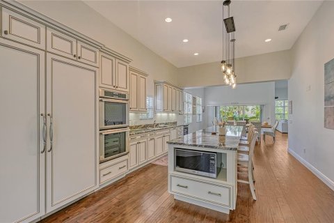 Villa ou maison à louer à Sarasota, Floride: 4 chambres, 400.04 m2 № 2139812 - photo 17