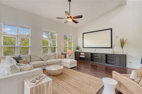 Villa ou maison à louer à Sarasota, Floride: 4 chambres, 400.04 m2 № 2139812 - photo 6