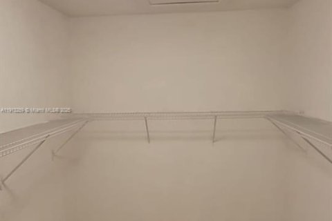 Снять в аренду кондоминиум в Тамарак, Флорида 1 спальня, 69.31м2, № 1968440 - фото 17