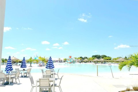 Touwnhouse à louer à San Antonio, Floride: 3 chambres, 154.78 m2 № 2098211 - photo 14