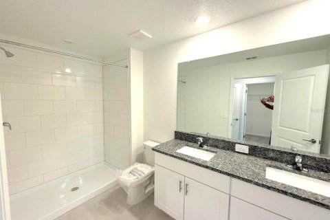 Touwnhouse à louer à San Antonio, Floride: 3 chambres, 154.78 m2 № 2098211 - photo 10