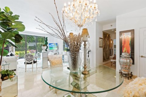 Copropriété à vendre à Aventura, Floride: 2 chambres, 126.81 m2 № 2056801 - photo 11