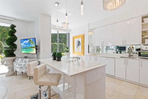 Copropriété à vendre à Aventura, Floride: 2 chambres, 126.81 m2 № 2056801 - photo 4