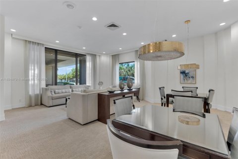 Condominio en venta en Lauderdale-by-the-Sea, Florida, 2 dormitorios, 107.77 m2 № 2016490 - foto 4