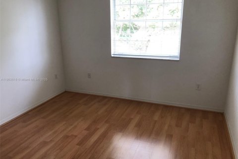 Casa en venta en Miami, Florida, 4 dormitorios, 160.26 m2 № 1968183 - foto 20