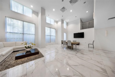 Copropriété à louer à North Bay Village, Floride: 1 chambre, 76.92 m2 № 1983883 - photo 27