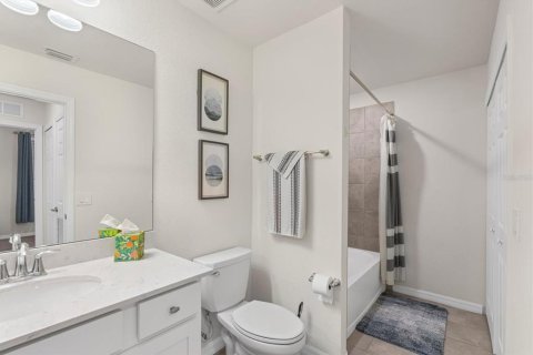 Condominio en alquiler en Bradenton, Florida, 2 dormitorios, 104.14 m2 № 2118286 - foto 18