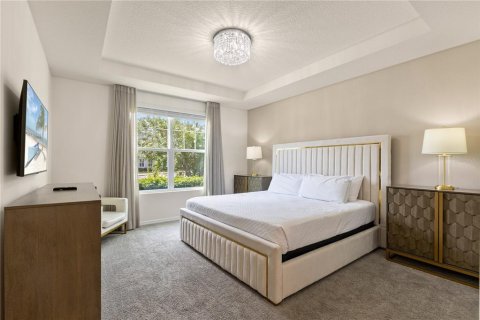 Casa en venta en Kissimmee, Florida, 9 dormitorios, 405.33 m2 № 1898481 - foto 8