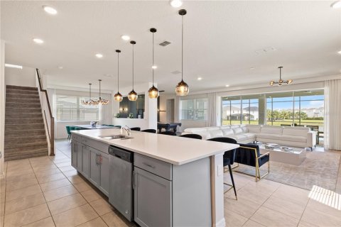 Casa en venta en Kissimmee, Florida, 9 dormitorios, 405.33 m2 № 1898481 - foto 24