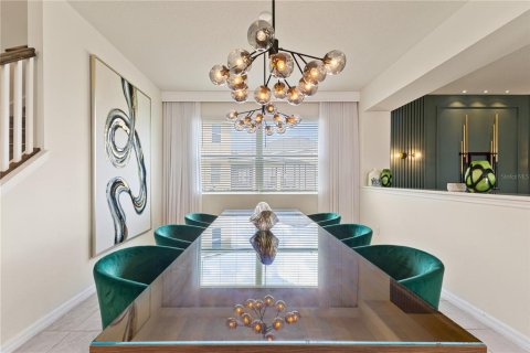 Casa en venta en Kissimmee, Florida, 9 dormitorios, 405.33 m2 № 1898481 - foto 18