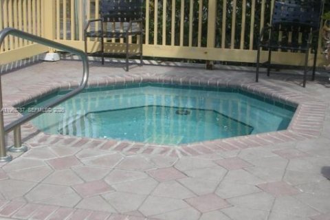 Copropriété à vendre à Pompano Beach, Floride: 1 chambre, 58.81 m2 № 2091359 - photo 10