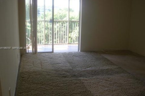 Copropriété à vendre à Pompano Beach, Floride: 1 chambre, 58.81 m2 № 2091359 - photo 4