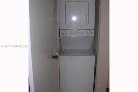 Copropriété à vendre à Pompano Beach, Floride: 1 chambre, 58.81 m2 № 2091359 - photo 5