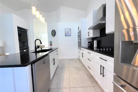 Casa en venta en Kissimmee, Florida, 4 dormitorios, 182.09 m2 № 2127551 - foto 17