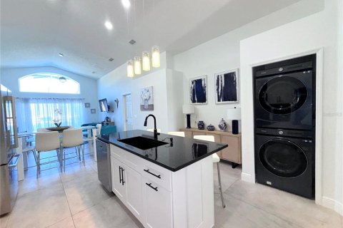Casa en venta en Kissimmee, Florida, 4 dormitorios, 182.09 m2 № 2127551 - foto 14