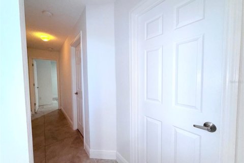 Casa en venta en Kissimmee, Florida, 4 dormitorios, 182.09 m2 № 2127551 - foto 21