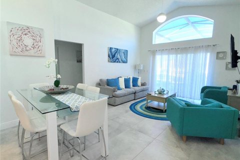 Casa en venta en Kissimmee, Florida, 4 dormitorios, 182.09 m2 № 2127551 - foto 18