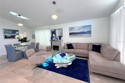 Casa en venta en Kissimmee, Florida, 4 dormitorios, 182.09 m2 № 2127551 - foto 9