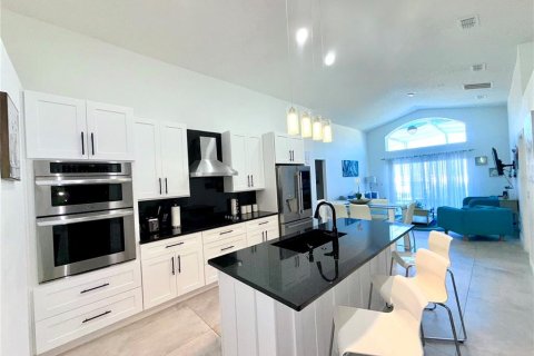 Casa en venta en Kissimmee, Florida, 4 dormitorios, 182.09 m2 № 2127551 - foto 13