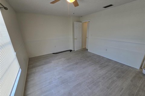 Casa en alquiler en Port Richey, Florida, 2 dormitorios, 130.99 m2 № 1918295 - foto 13