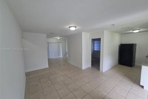 Appartement à louer à Miami, Floride: 3 chambres, 111.48 m2 № 2046356 - photo 11
