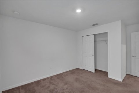 Adosado en alquiler en Kissimmee, Florida, 4 dormitorios, 189.8 m2 № 1916917 - foto 16