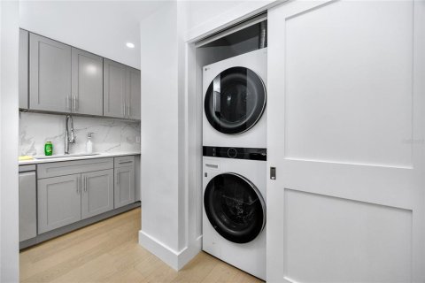 Copropriété à louer à Saint Petersburg, Floride: 2 chambres, 91.51 m2 № 2410377 - photo 11