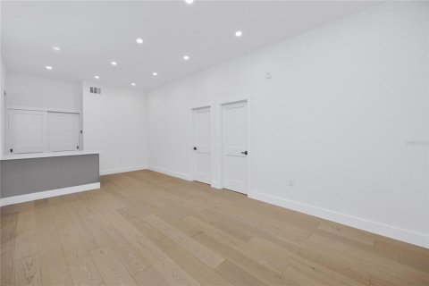 Copropriété à louer à Saint Petersburg, Floride: 2 chambres, 91.51 m2 № 2410377 - photo 7