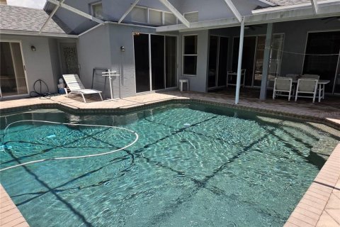 Villa ou maison à vendre à Palm Harbor, Floride: 3 chambres, 176.79 m2 № 2230473 - photo 2