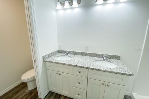 House in Ocala, Florida 3 bedrooms, 122.91 sq.m. № 1913055 - photo 6