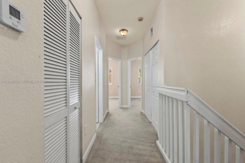 Touwnhouse à vendre à Miami, Floride: 3 chambres, 136.57 m2 № 2004526 - photo 23