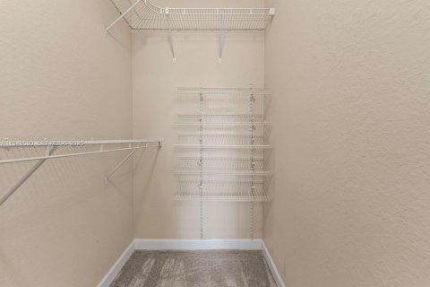 Touwnhouse à vendre à Miami, Floride: 3 chambres, 136.57 m2 № 2004526 - photo 30