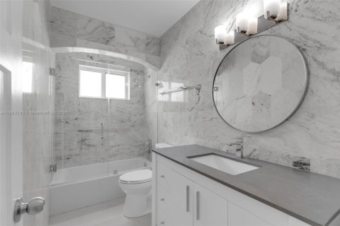Villa ou maison à louer à Miami, Floride: 3 chambres, 138.24 m2 № 1945602 - photo 20
