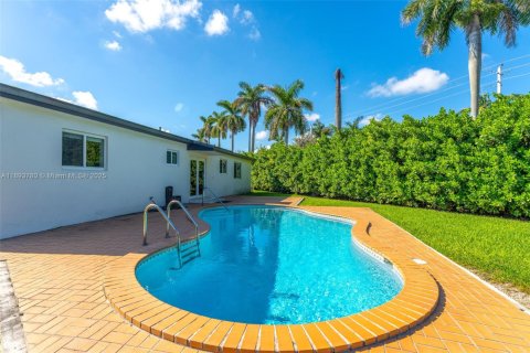 Villa ou maison à louer à Miami, Floride: 3 chambres, 138.24 m2 № 1945602 - photo 26