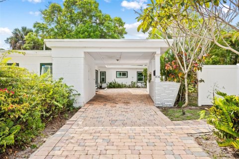 Commercial property in Fort Lauderdale, Florida № 1861830 - photo 5