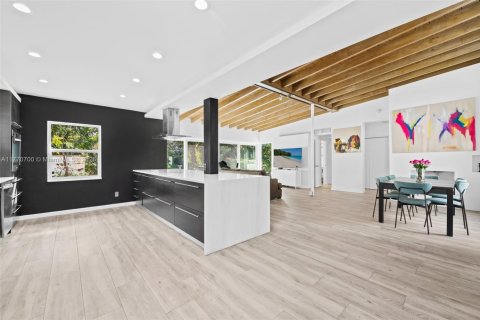 Commercial property in Fort Lauderdale, Florida № 1861830 - photo 16