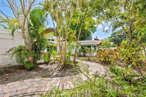 Commercial property in Fort Lauderdale, Florida № 1861830 - photo 4
