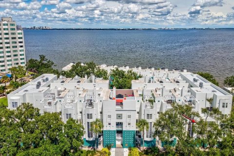Condominio en venta en Tampa, Florida, 2 dormitorios, 120.4 m2 № 1907652 - foto 1