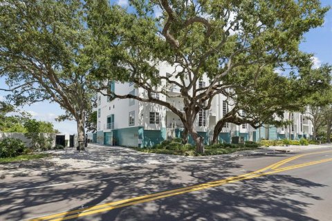 Condominio en venta en Tampa, Florida, 2 dormitorios, 120.4 m2 № 1907652 - foto 28