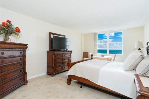 Copropriété à vendre à Hollywood, Floride: 2 chambres, 115.94 m2 № 1994149 - photo 8