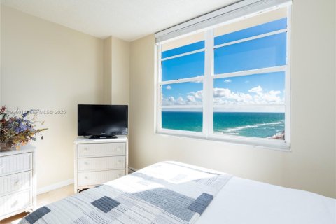 Copropriété à vendre à Hollywood, Floride: 2 chambres, 115.94 m2 № 1994149 - photo 10