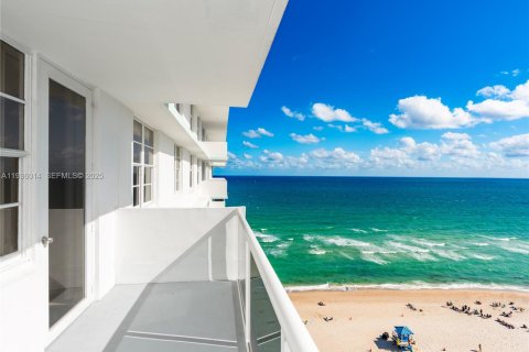 Copropriété à vendre à Hollywood, Floride: 2 chambres, 115.94 m2 № 1994149 - photo 2