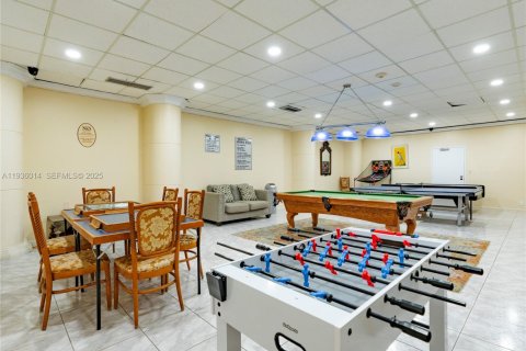 Copropriété à vendre à Hollywood, Floride: 2 chambres, 115.94 m2 № 1994149 - photo 16