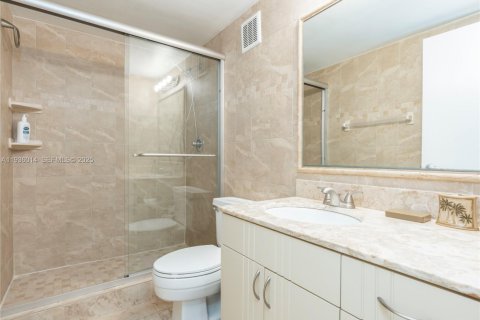 Copropriété à vendre à Hollywood, Floride: 2 chambres, 115.94 m2 № 1994149 - photo 11