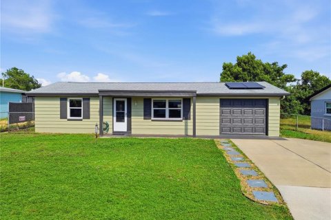 House in Holiday, Florida 3 bedrooms, 106.65 sq.m. № 2275432
